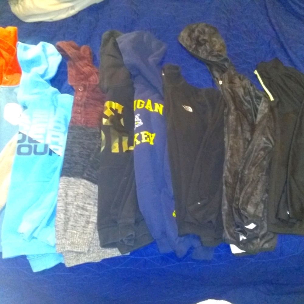 Boys sweaters fleeces and hoodies larges